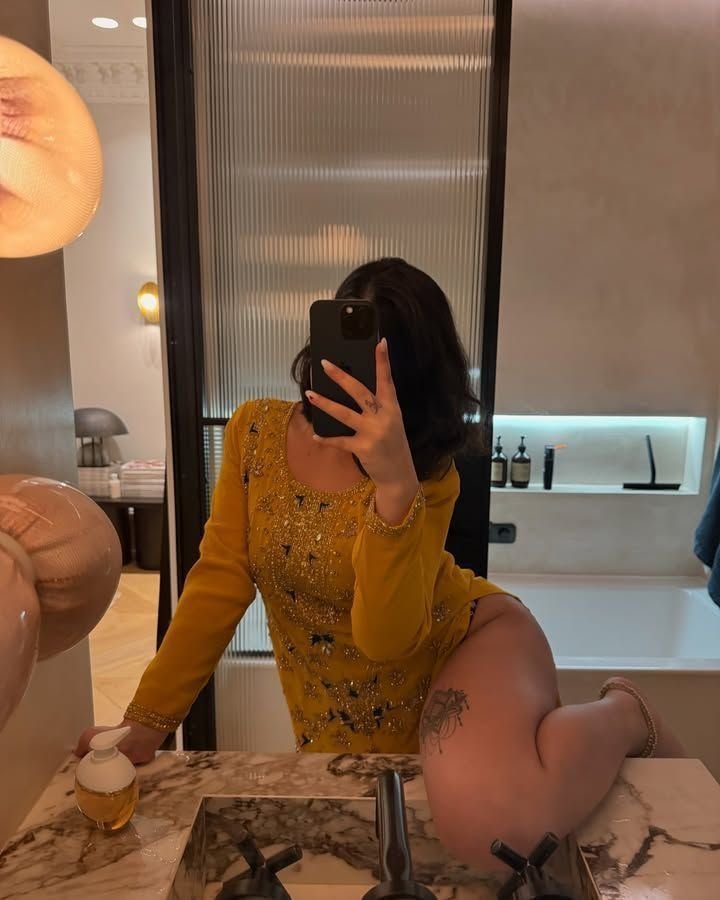 Kavya - Call Girl in Dwarka